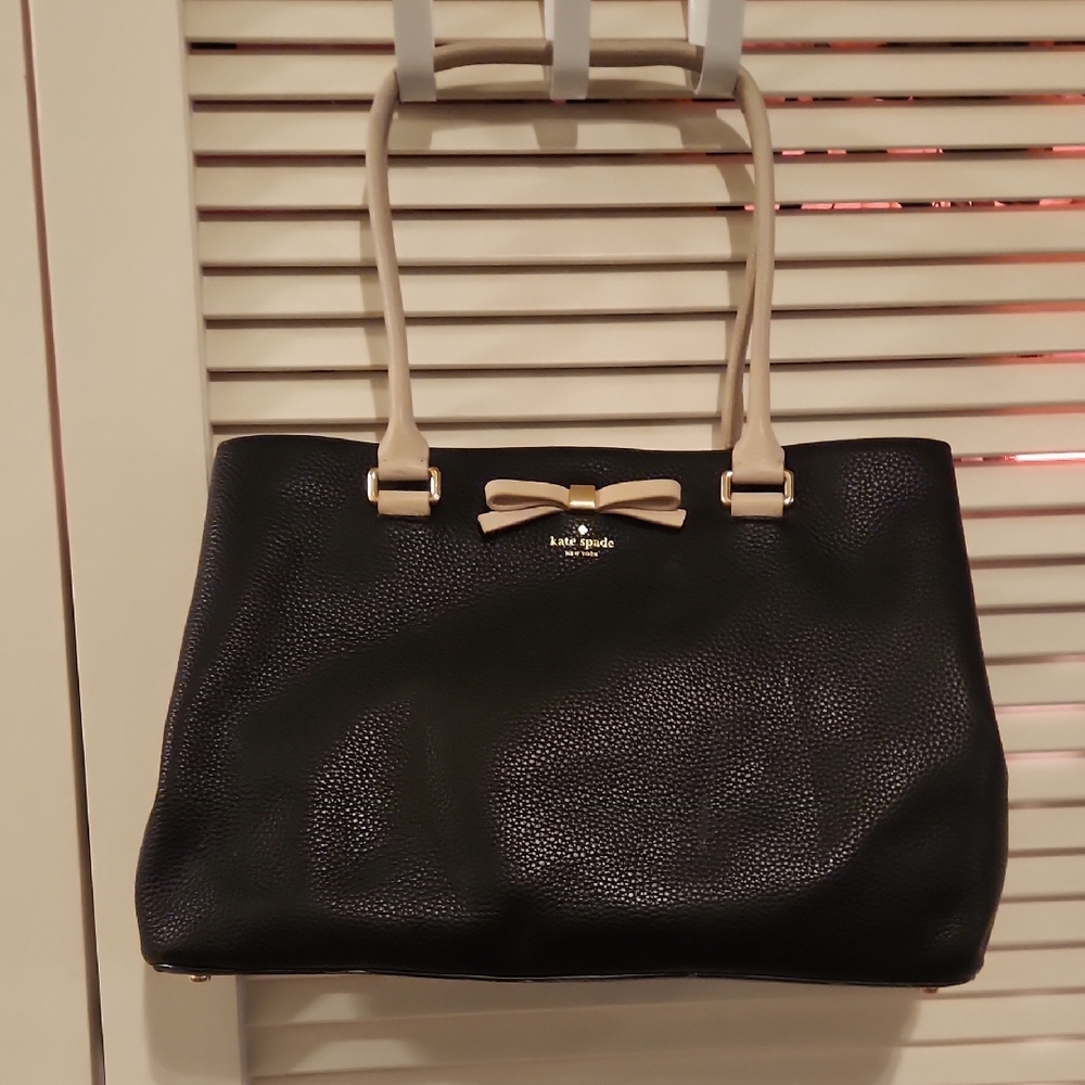 Kate Spade Black and Tan Shoulder Bag with Gold Detail